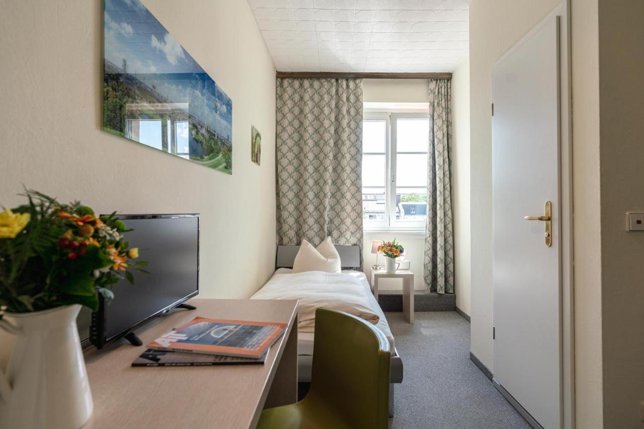 Hotel-Pension Am Siegestor 뮌헨 외부 사진