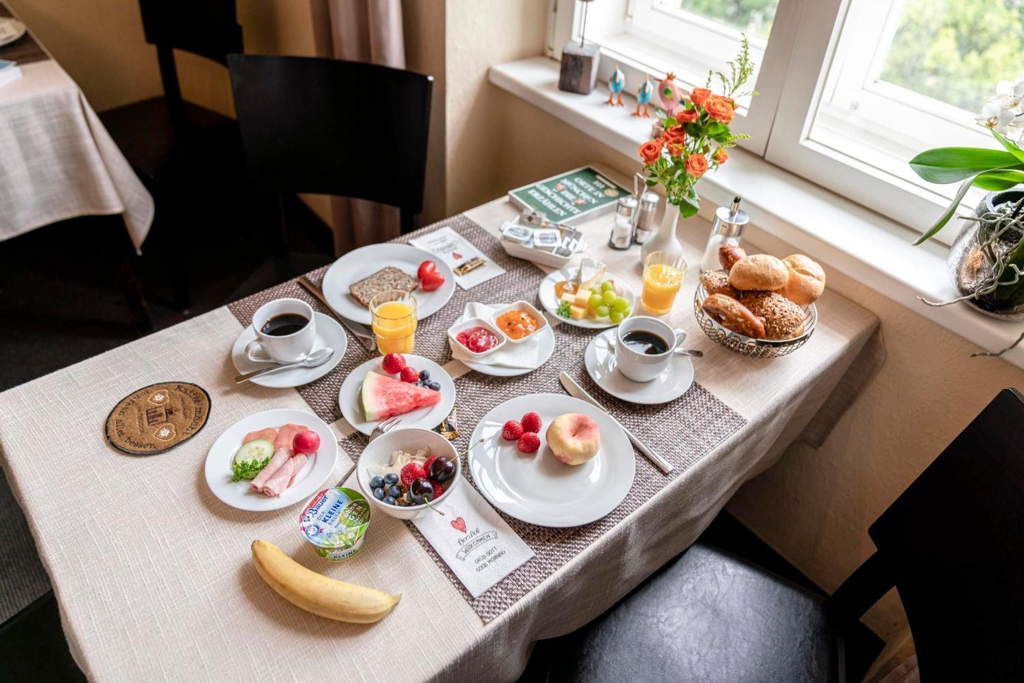Hotel-Pension Am Siegestor 뮌헨 외부 사진